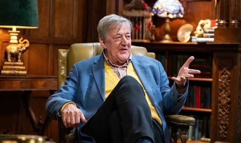 Stephen Fry: ‘Humans Created AI, Now Risk Being Replaced’