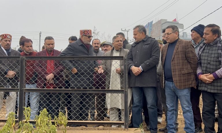 Sat Sharma, Sham Lal Sharma inspect pond development works in Paloura