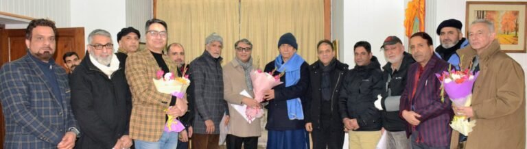 KCCI, TOURISM STAKEHOLDERS MEET LG, SEEK URGENT MEASURES FOR REVIVAL OF KASHMIR TOURISM