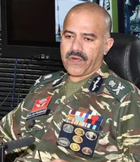 DGP J&K reviews security situation, ongoing anti-terror operations at DPO Shopian