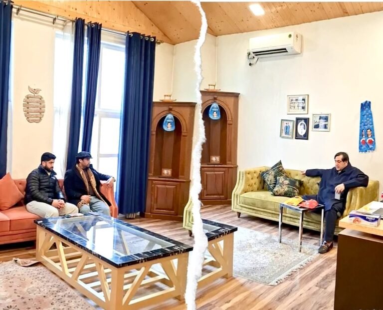 Kashmiri Leaders Face the Rising Tide of Youth Concerns – Kashmir Observer