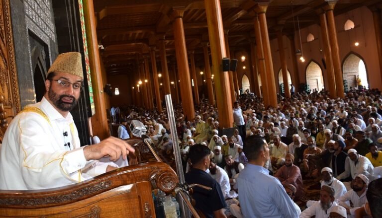 House Arrest Bars Mirwaiz From New Year’s First Friday Sermon – Kashmir Observer