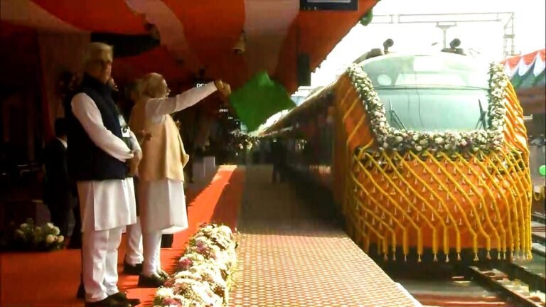 PM Flags Off India’s First Vande Bharat Sleeper Train from Bengal’s Malda