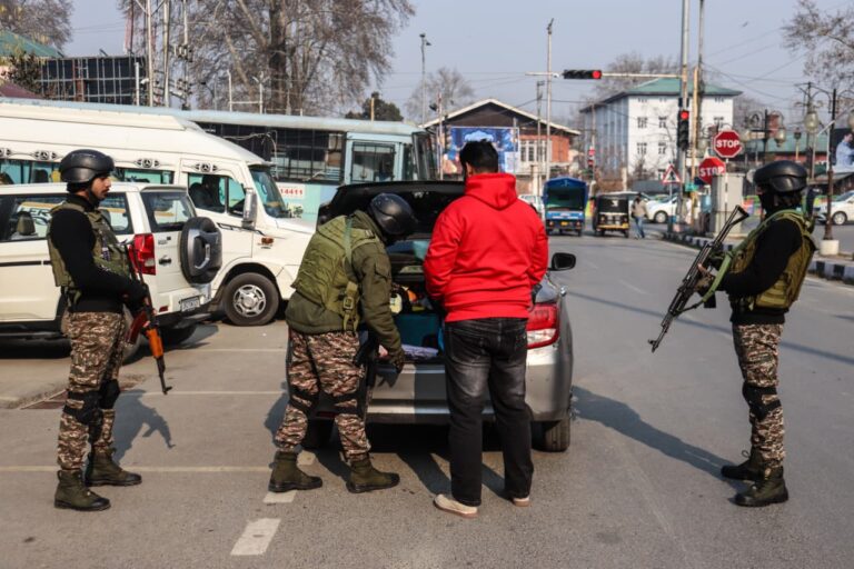 Security Checks Intensified in Srinagar Ahead of Republic Day