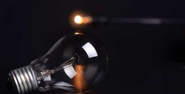 Irregular power breakdowns irk residents of Sunjwan area in Jammu