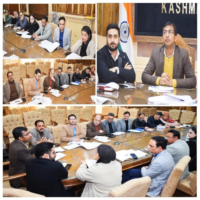 Div Com Kashmir reviews progress on Jhelum Water Transport Project