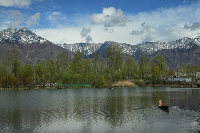Kashmir Sees Cooler Days After Warm Winter, Boosting Crop Prospects