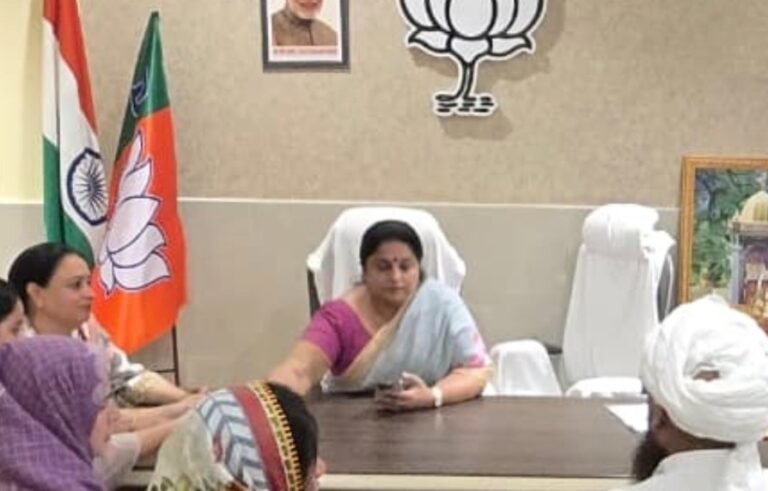 Priya Sethi holds grievance redressal camp in Jammu