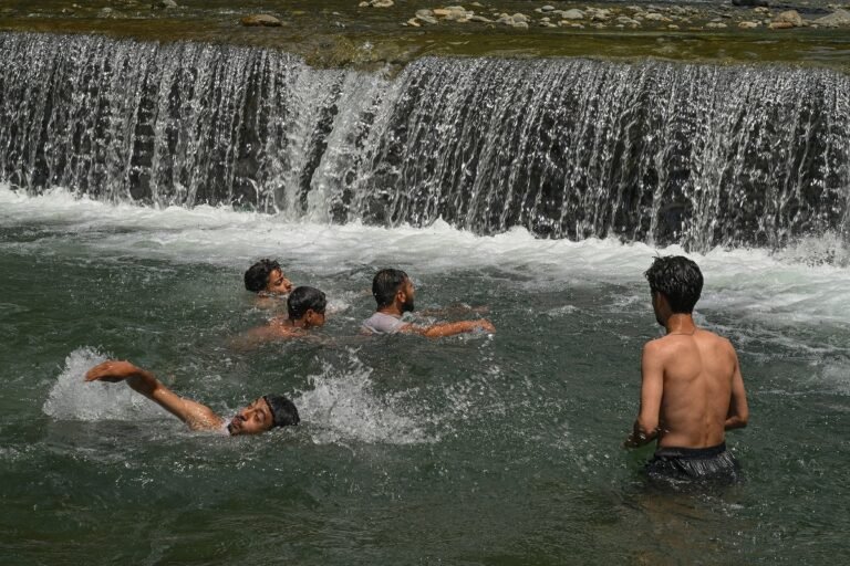 Srinagar Records Season’s Hottest Day at 35.3°C