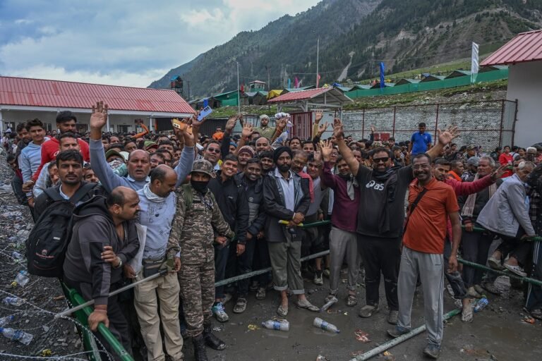 Fresh Batch of Pilgrims Leave Jammu for Amarnath Yatra