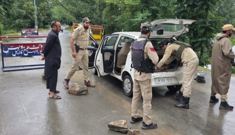 Ganderbal Police conduct District-wide raids, detain over 100 suspected OGWs for questioning