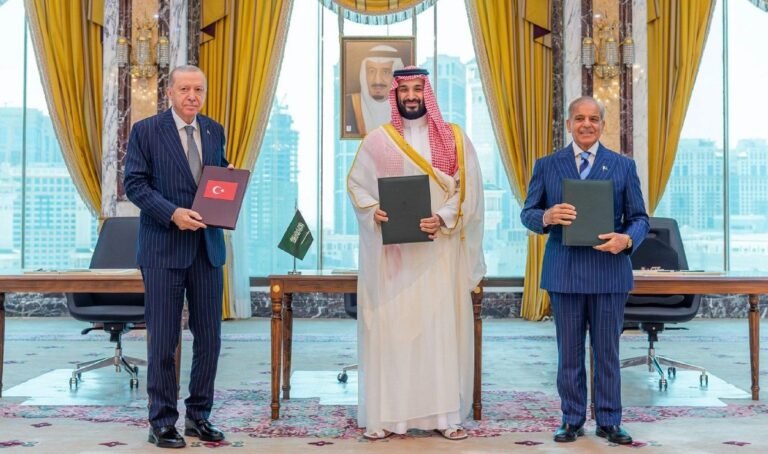 First Makkah Defence Pact Meet Set for Istanbul