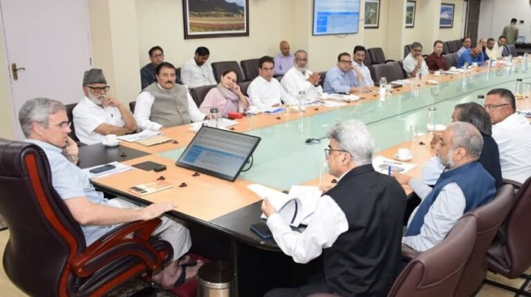 CM Omar Abdullah reviews drainage system of Srinagar city