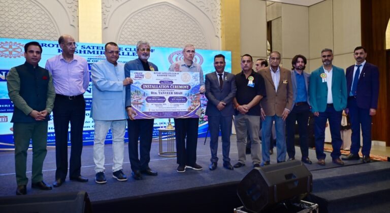 CM Omar Abdullah inaugurates Rotary Satellite Club-Kashmir Valley